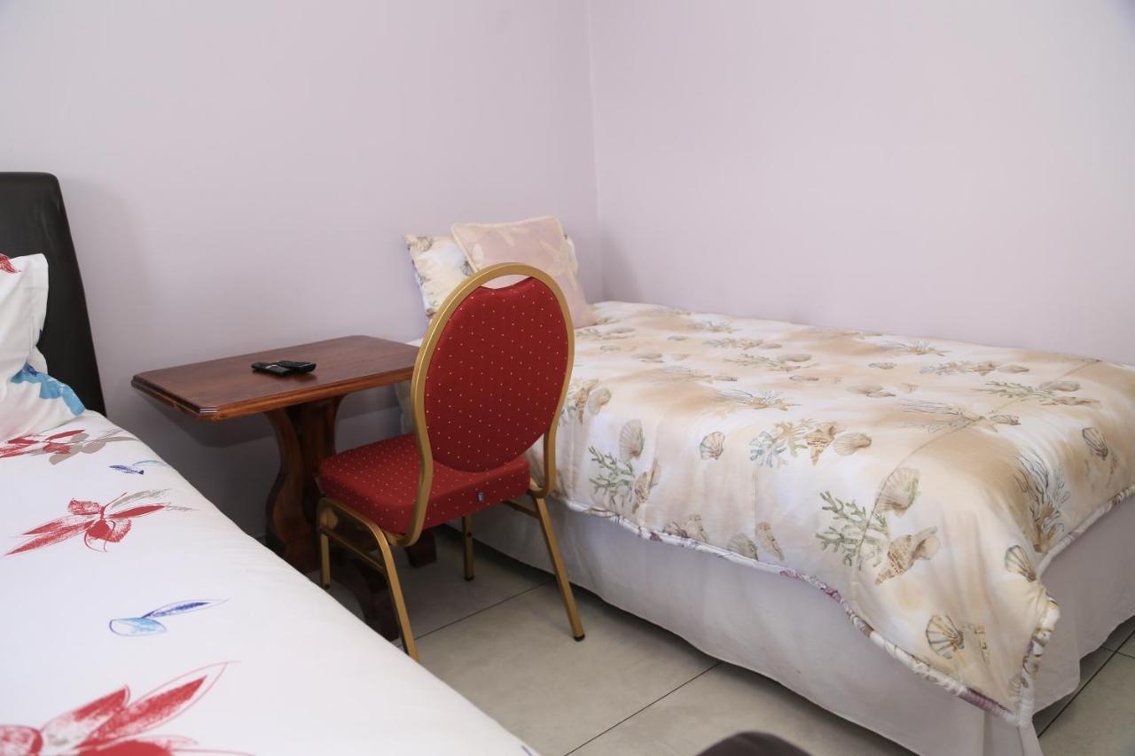 Coco Palm Bed & Breakfast Windhoek Exterior foto